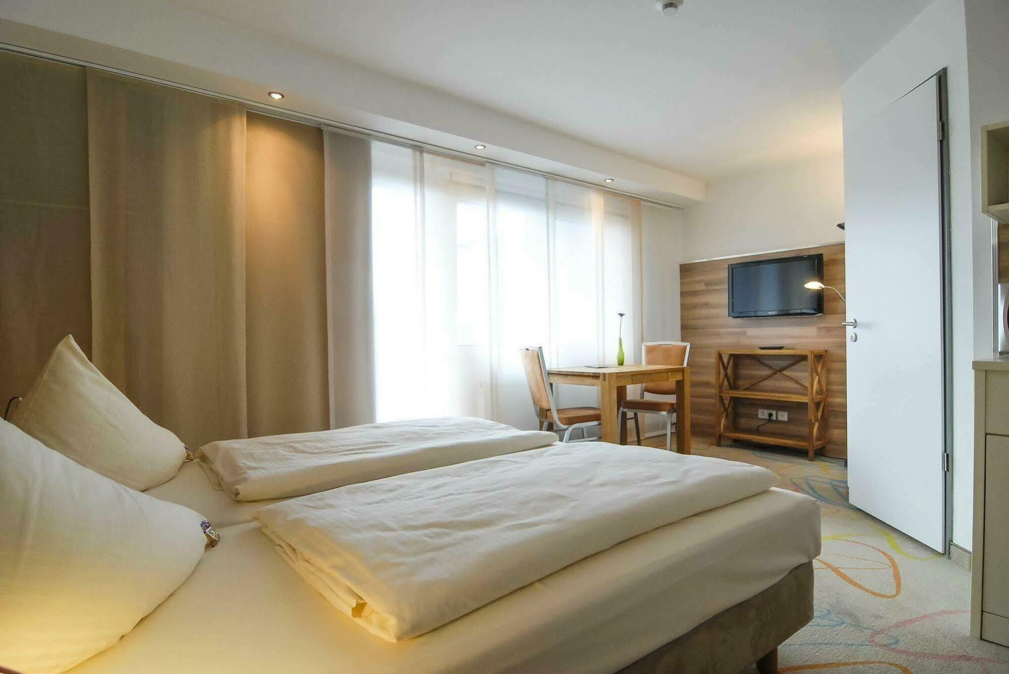 Petul Apart Hotel City Garden Essen Esterno foto